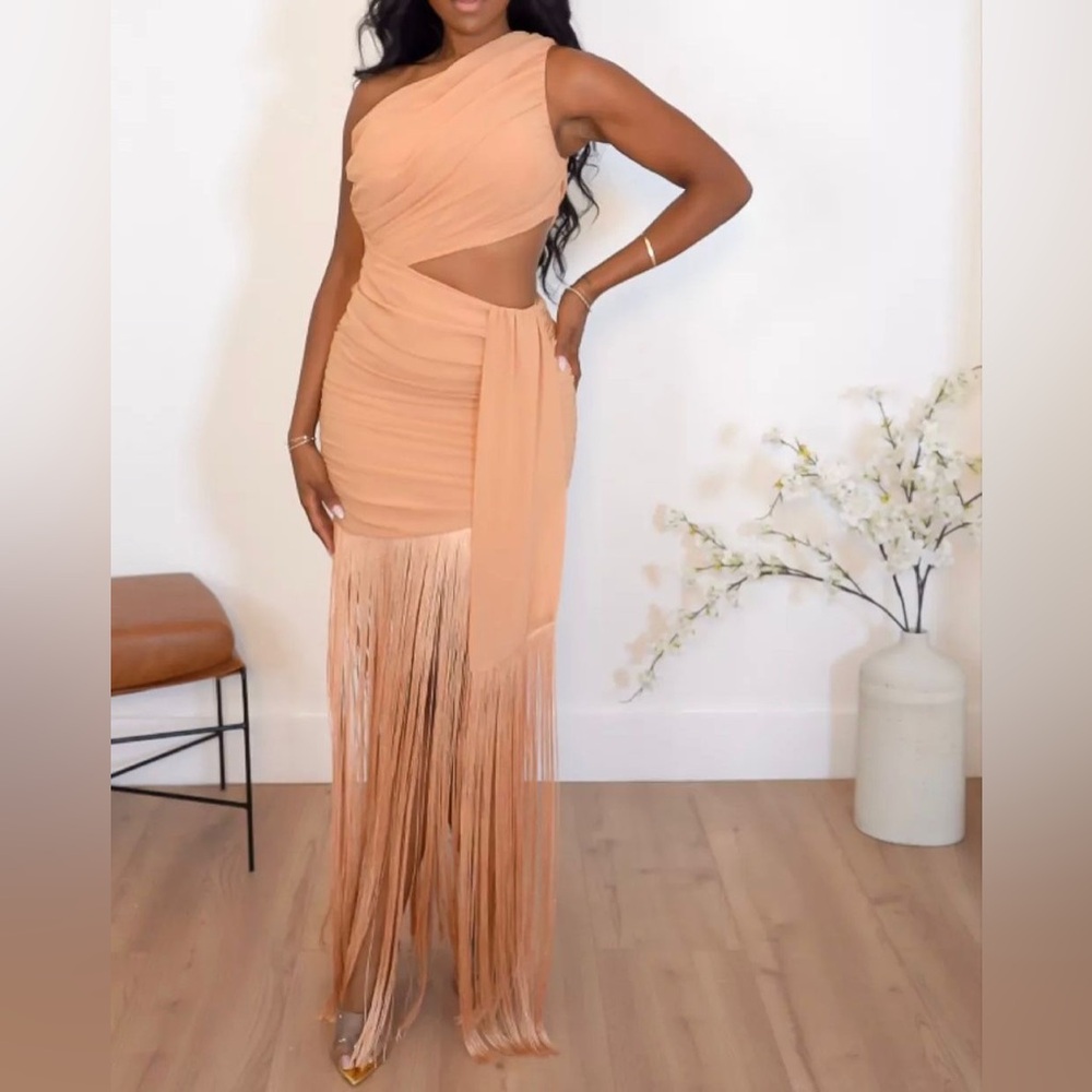 Michael Costello Tania One Shoulder Gown in Sand Neutral size S - Picture 4 of 7